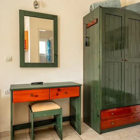 Anemona B Daire Kateleios
